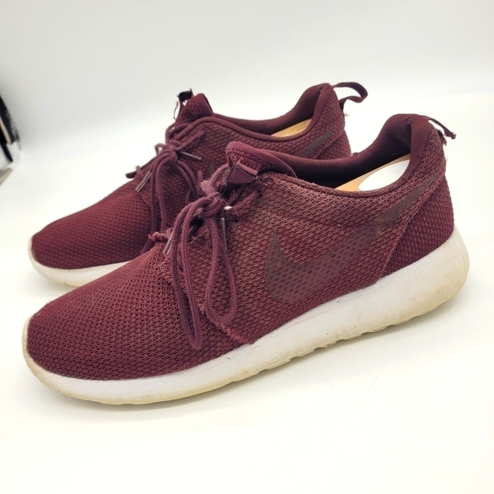 Nike Roshe Men's 9.5 Running Shoes
